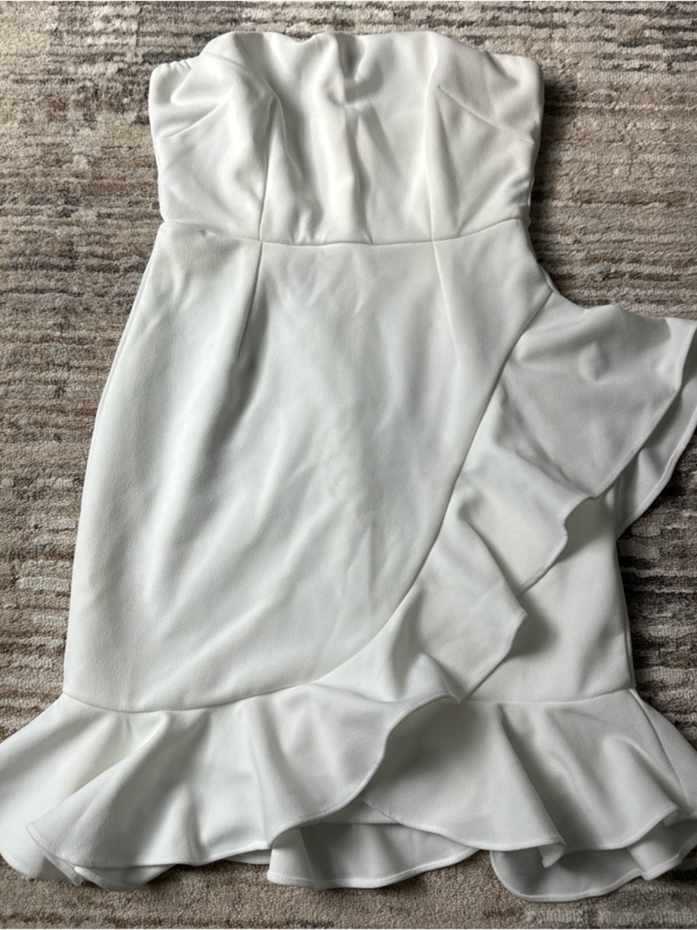 Selfie Leslie White Strapless Ruffle Mini Dress